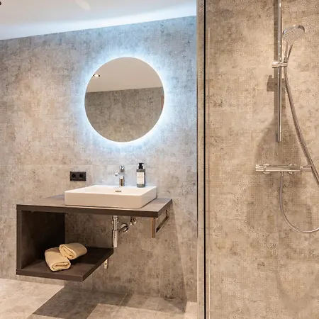 Grissemann Флирш